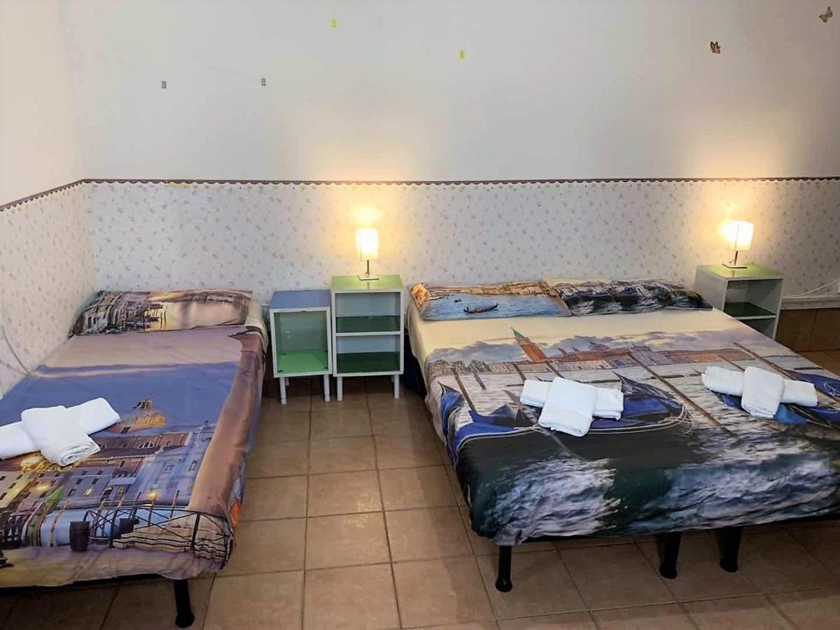Pavarotti Venetië Buitenkant foto