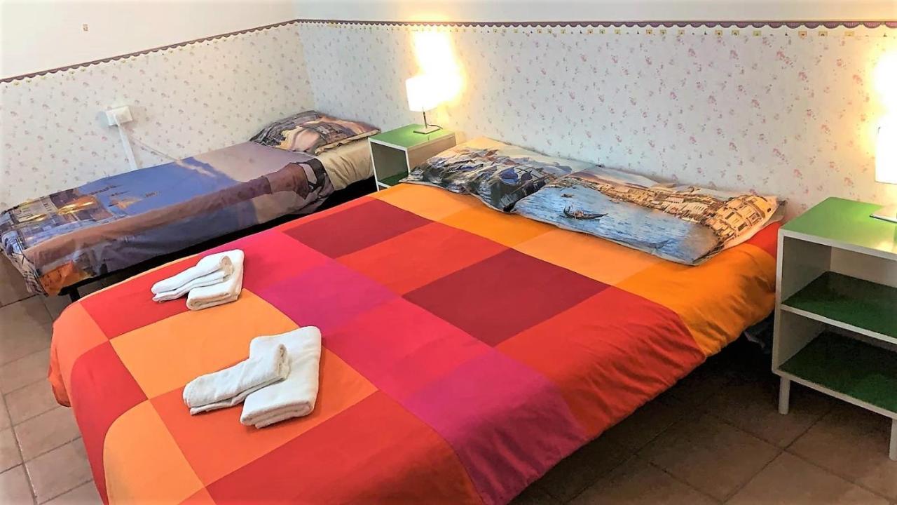 Pavarotti Venetië Buitenkant foto